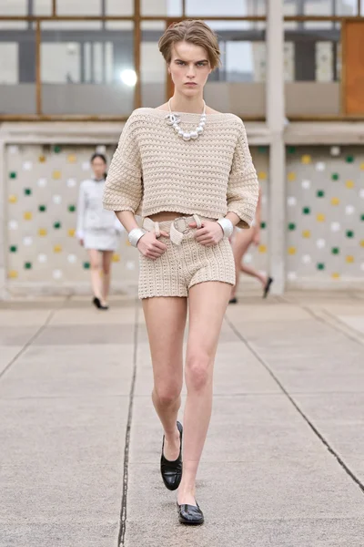 Look 6